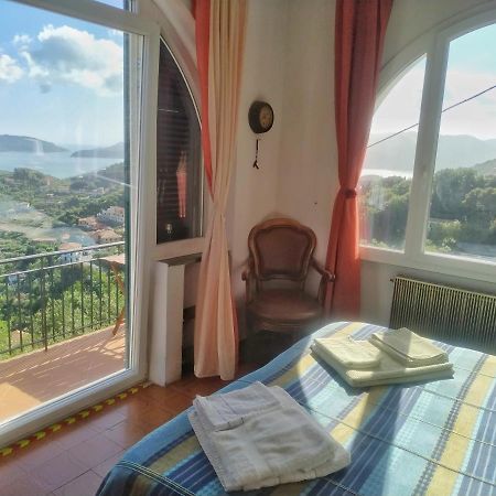 Ai Canarbin - colline di Lerici Esterno foto