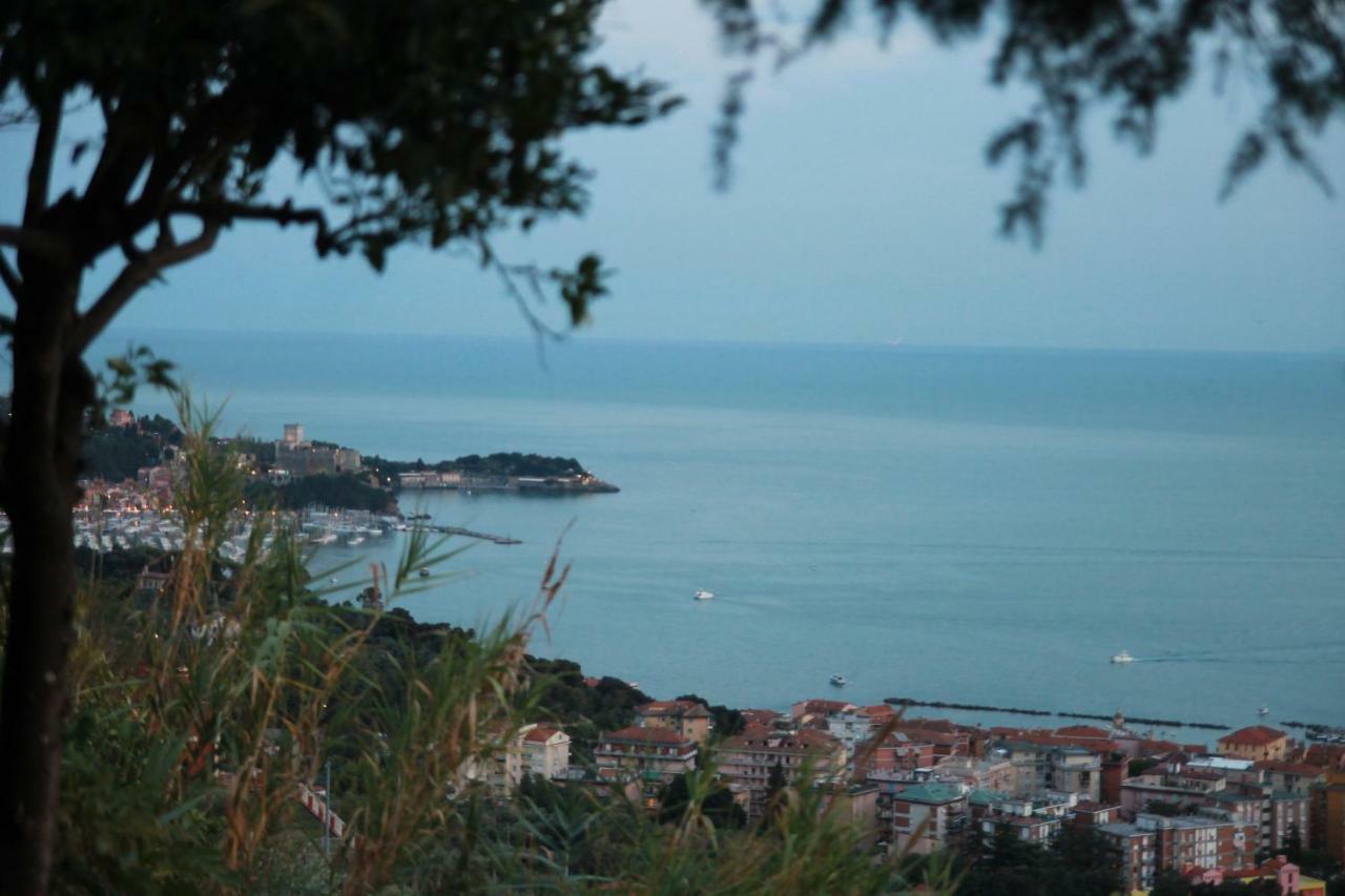 Ai Canarbin - colline di Lerici Esterno foto
